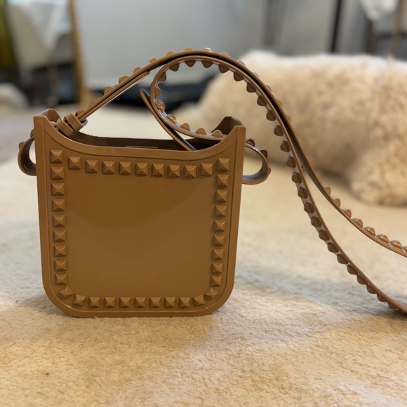 Carmen Sol Handbags - Elegant Tan Studded Crossbody Bag